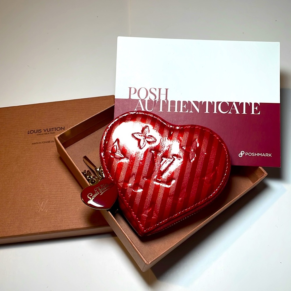 RARE Louis Vuttion Heart Porte Monnaie - Picture 7 of 7